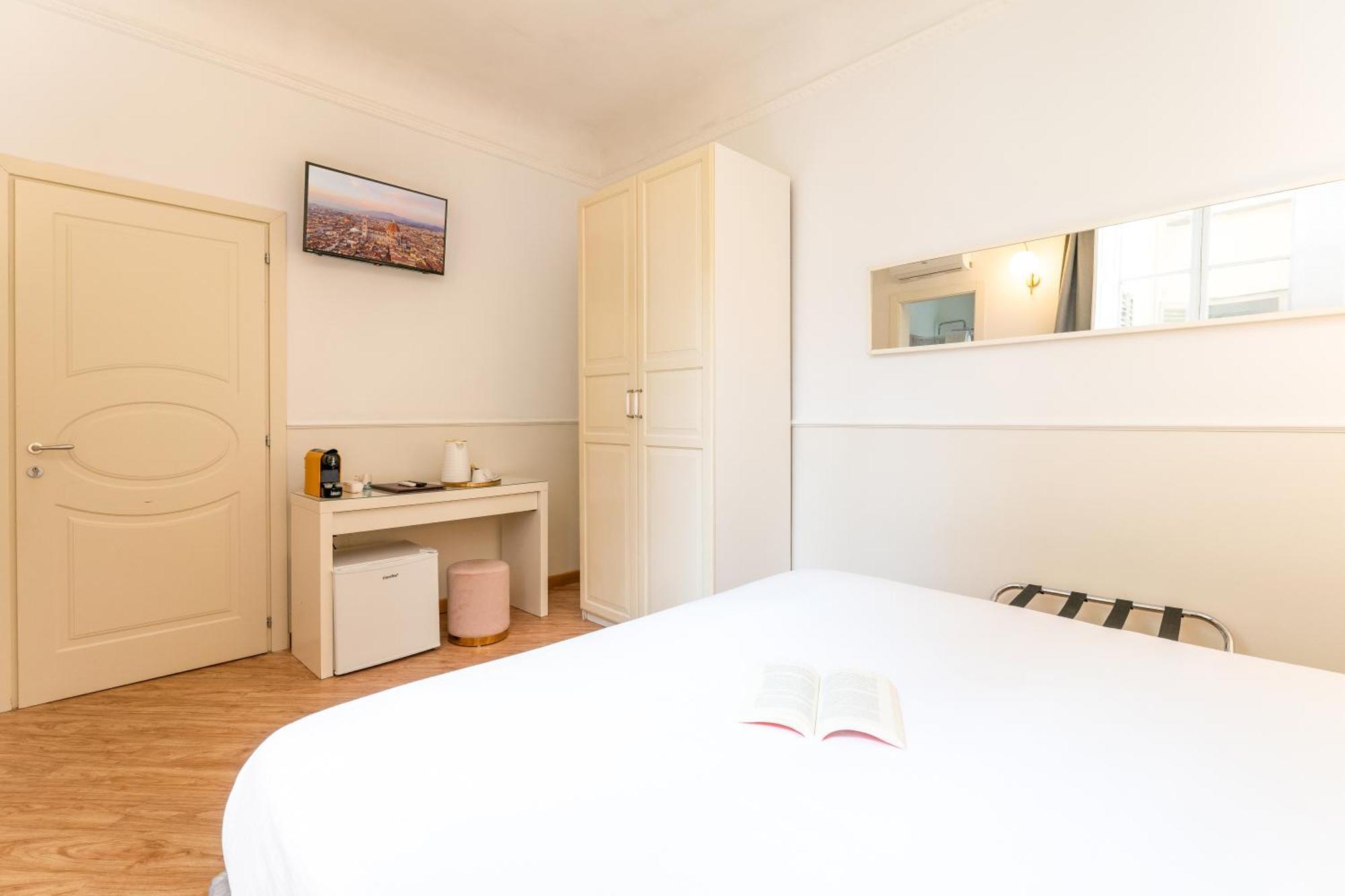 Residenza Conte Di Cavour & Rooftop Florence Luaran gambar