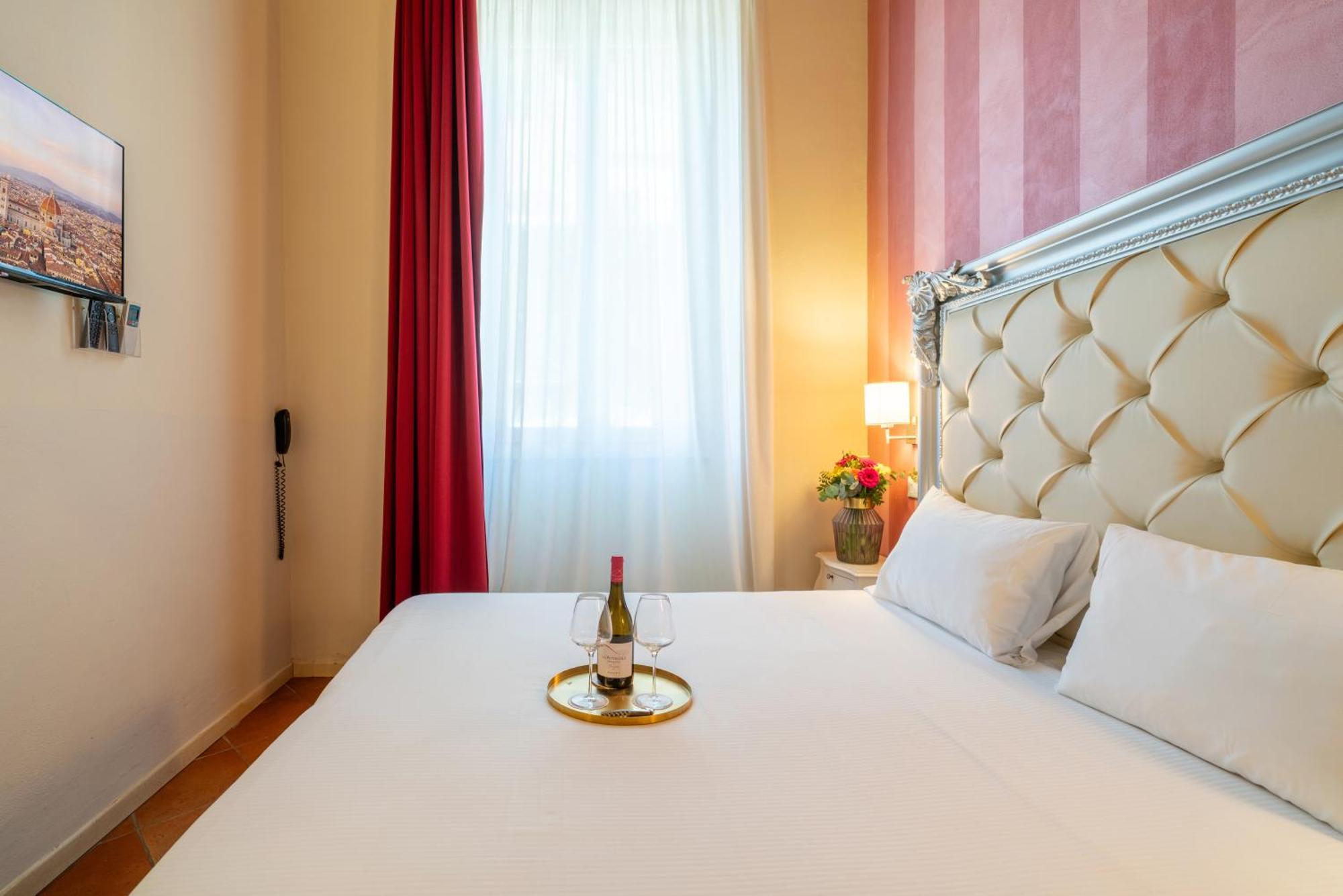 Residenza Conte Di Cavour & Rooftop Florence Luaran gambar
